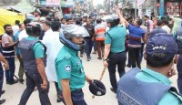 খুলনায় পুলিশের সঙ্গে বিএনপি নেতা-কর্মীদে...